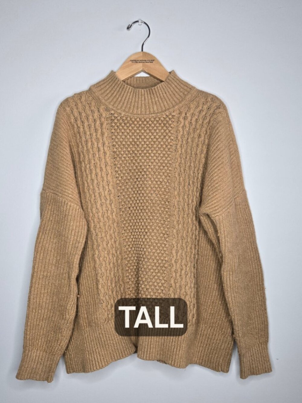 GAP Tall M Sweater Tan Cable Knit